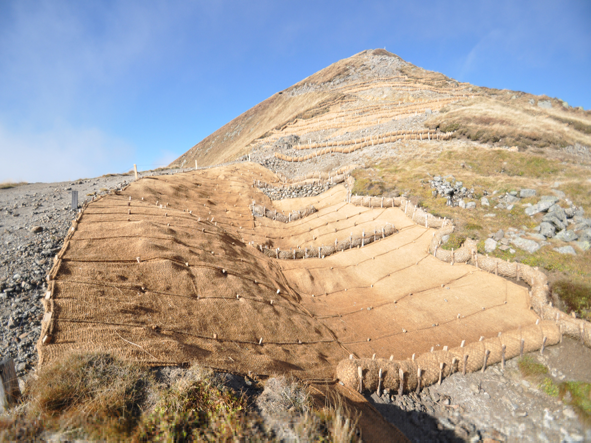 Restauration du sentier Sud du Sancy